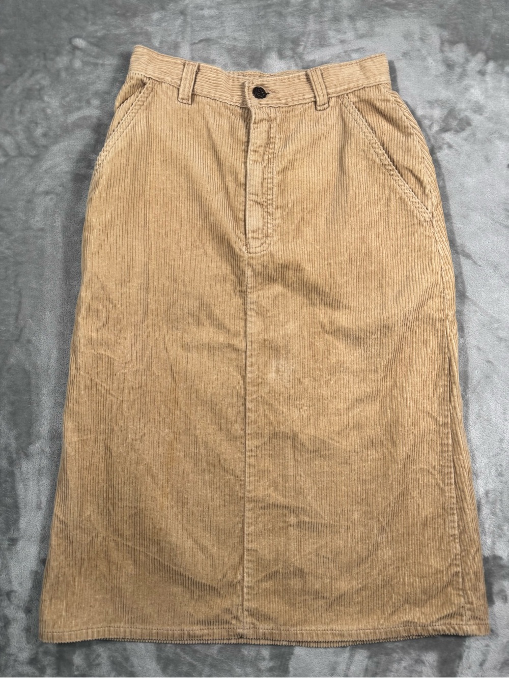 Vintage Izod Lacoste Women’s Tan Corduroy Skirt 27” Long Size 8